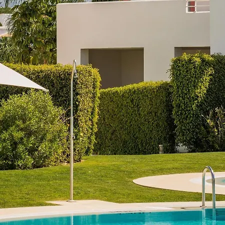 Gorgeous In With Kitchen Estepona